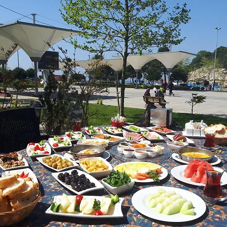Piassa Hotel 3*