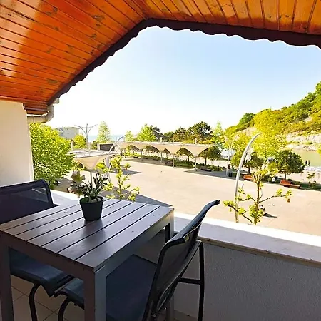 Piassa 3*