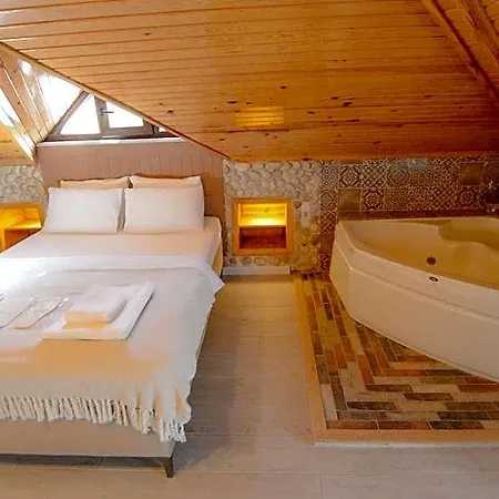 Hotel Piassa 3*