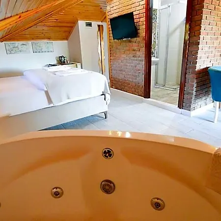 Hotel Piassa 3*
