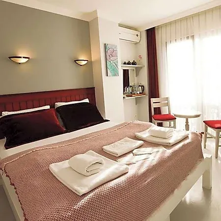 Hotel Piassa 3*